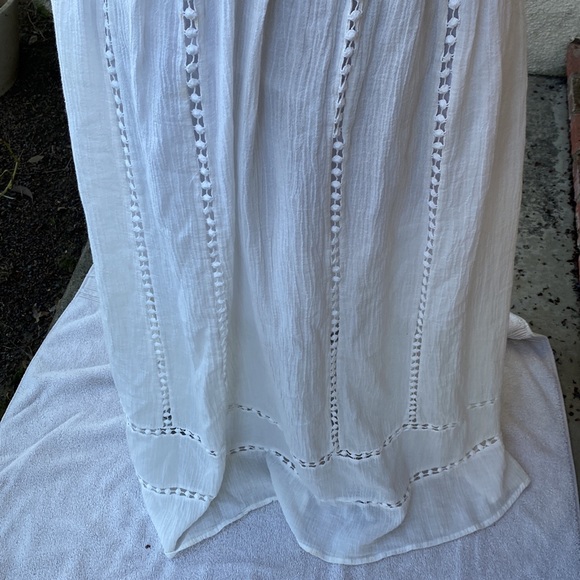 Madewell beautiful maxi gauzy dress w/ flowy appeal and crochet accent & pockets - Picture 5 of 16